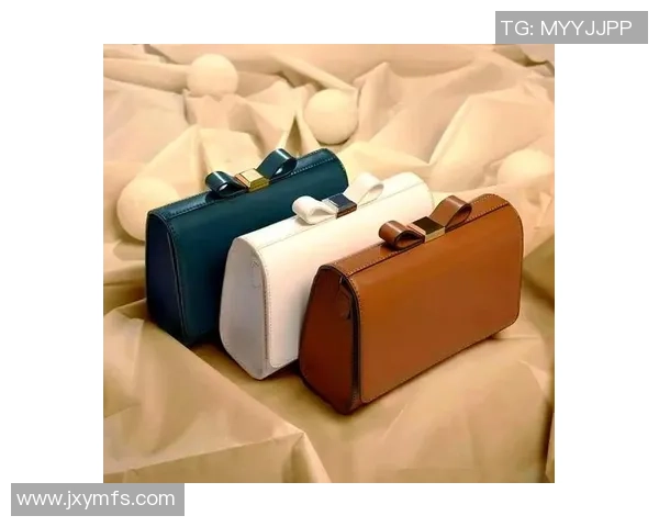 足球球星独特包包设计揭秘打造个性与时尚的完美结合